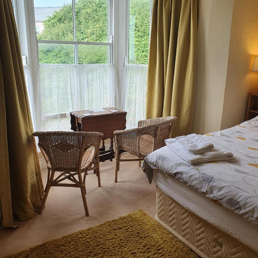 Pendyffryn Manor Bed & Breakfast Bed & Breakfast Little Haven Exterior photo