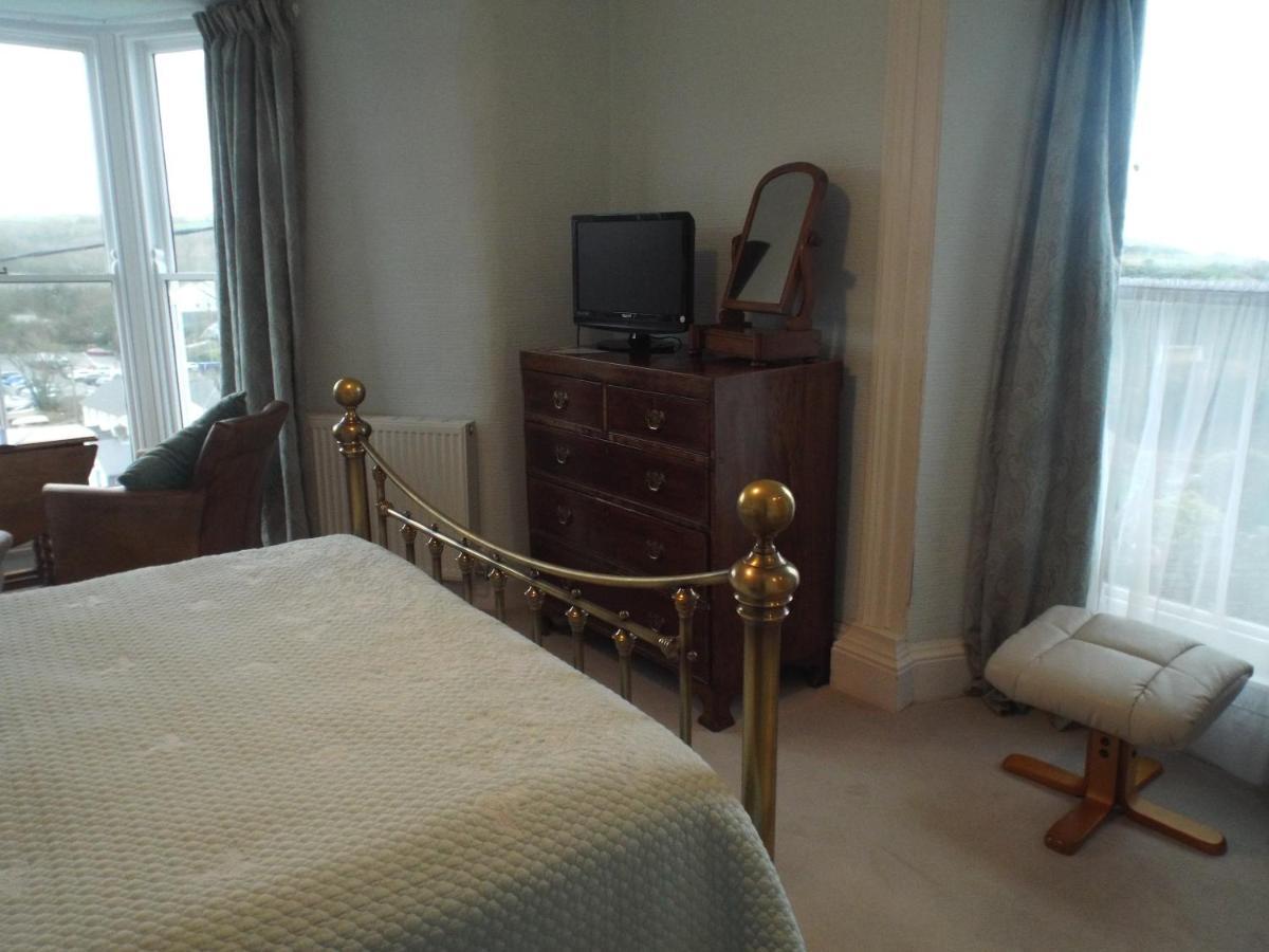 Pendyffryn Manor Bed & Breakfast Little Haven Exterior photo