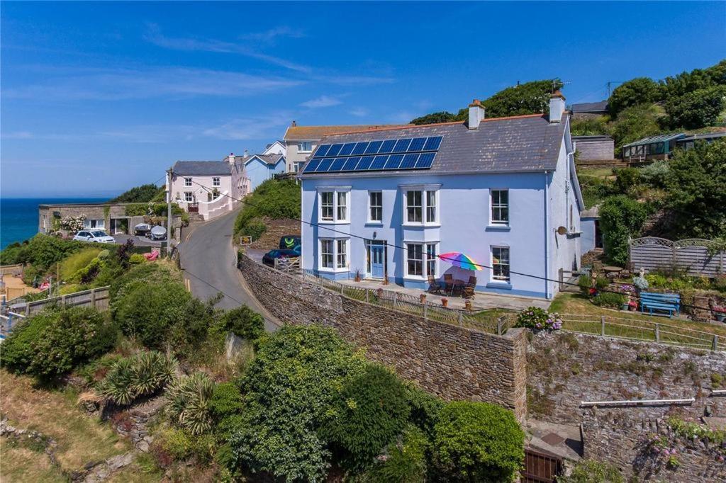 Pendyffryn Manor Bed & Breakfast Bed & Breakfast Little Haven Exterior photo